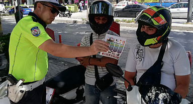 Kırşehir Emniyeti İlde Moto Kuryelik Yapanları Bilgilendirdi.